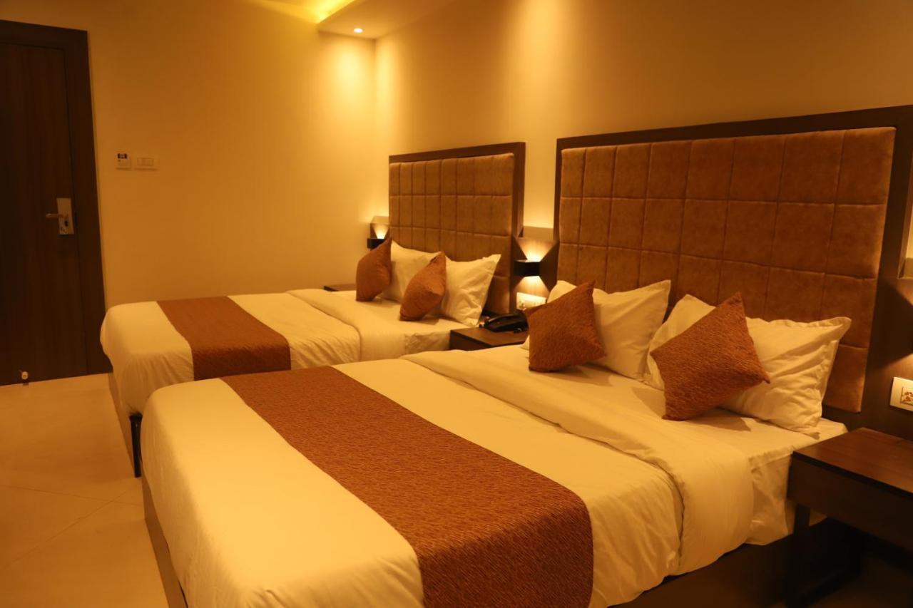 Hotel Sai Pritam Mumbai Kültér fotó