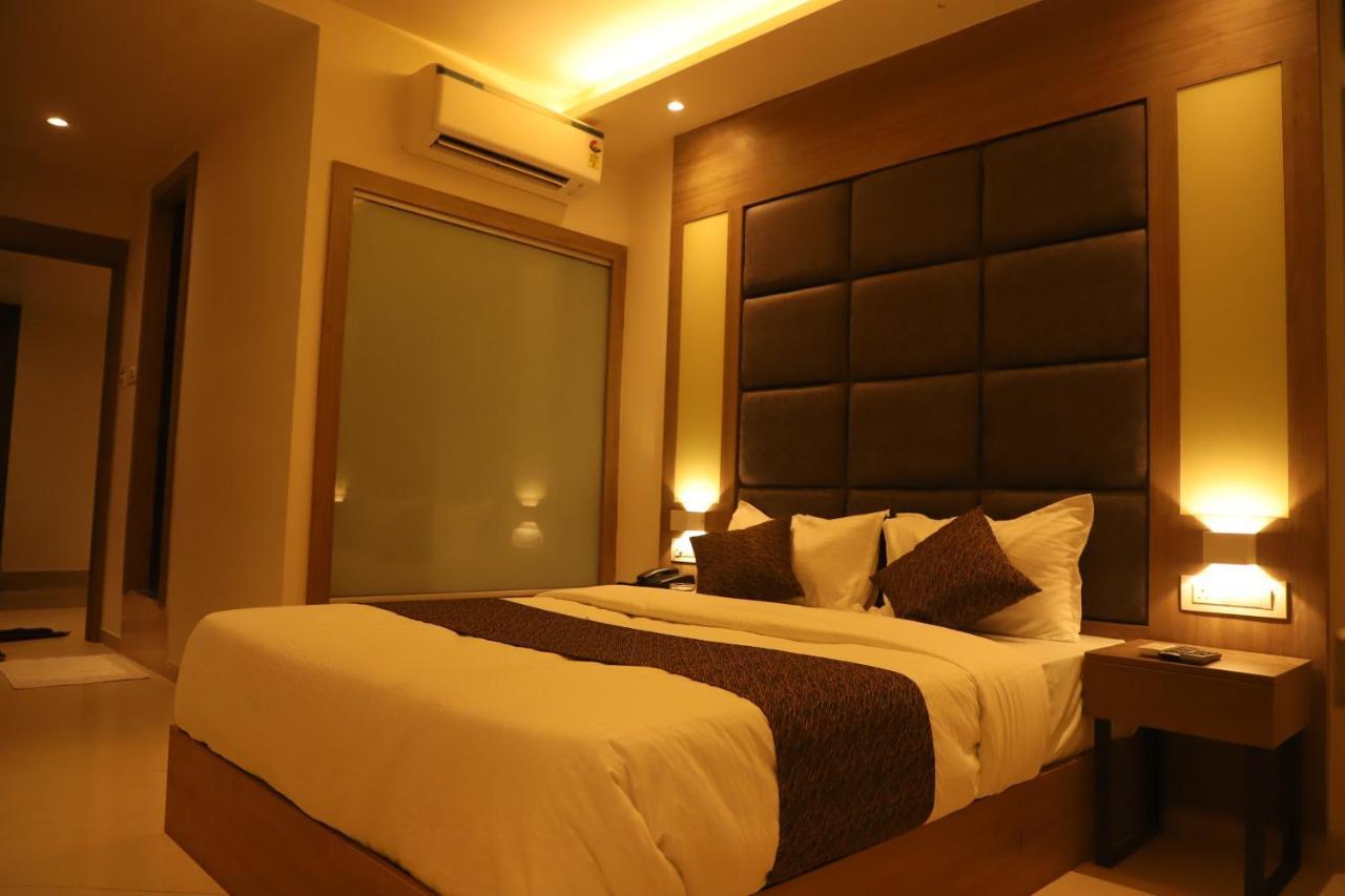 Hotel Sai Pritam Mumbai Kültér fotó