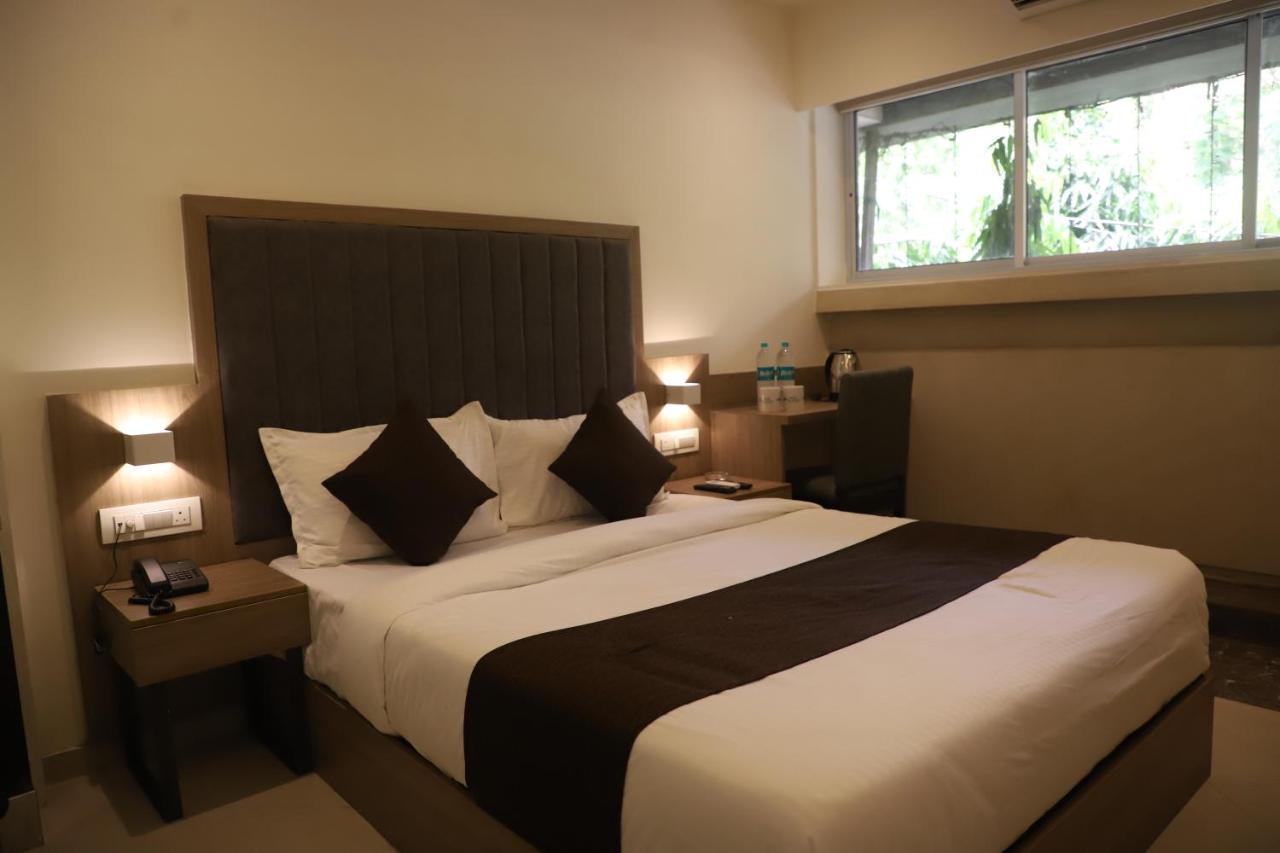 Hotel Sai Pritam Mumbai Kültér fotó