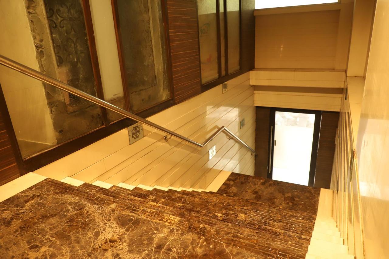 Hotel Sai Pritam Mumbai Kültér fotó