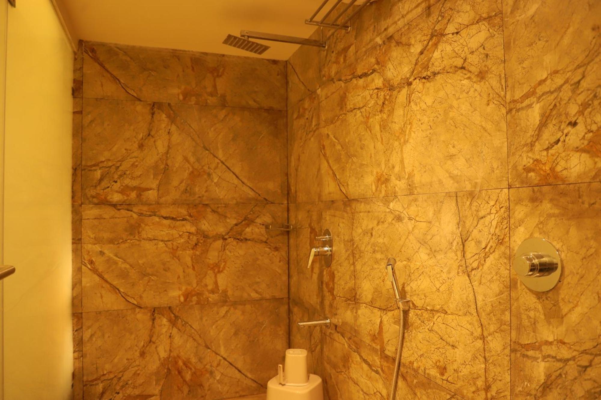 Hotel Sai Pritam Mumbai Kültér fotó
